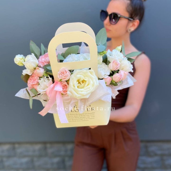 Цветочная сумочка "Рафаэль" в Твери