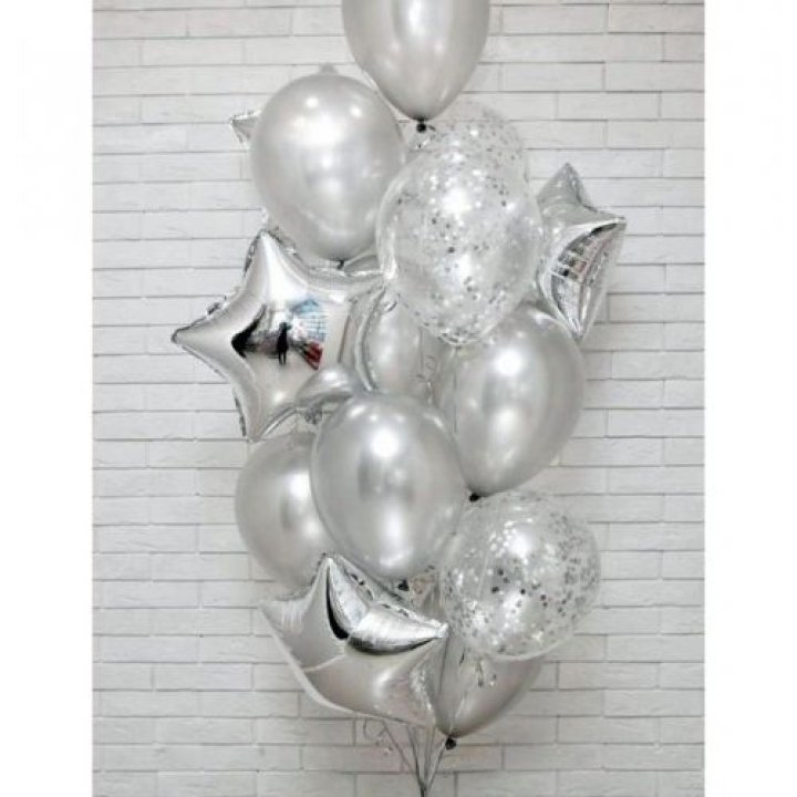 Фонтан шаров "Сильвер мун" в Твери