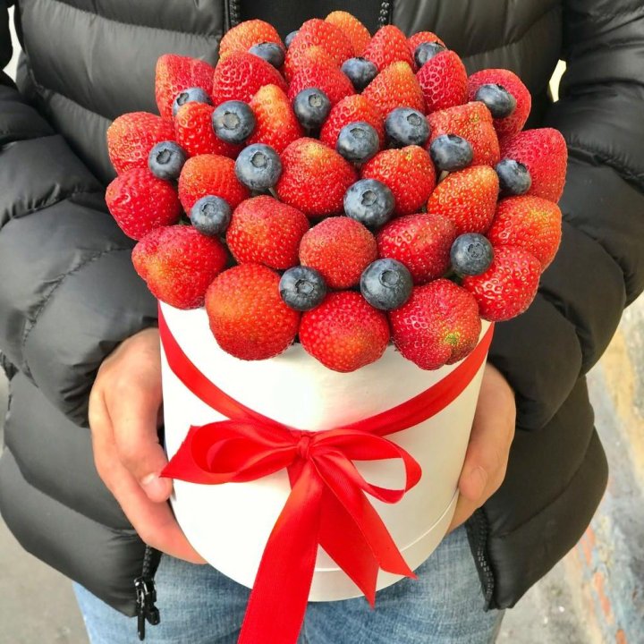 Клубничный бокс №3 в Твери