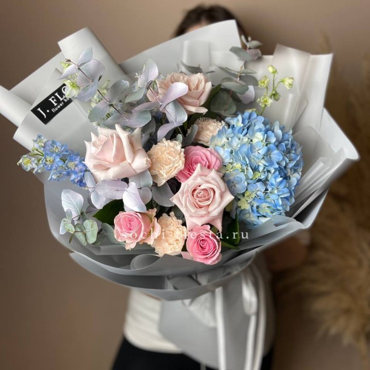Букет с гортензией № 4 в Твери