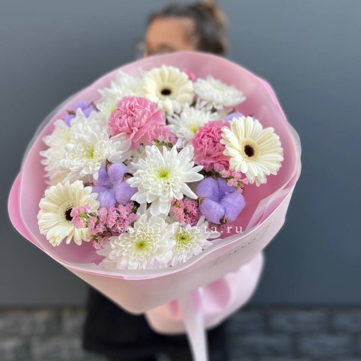 Букет цветов "Пинк спринг" в Твери