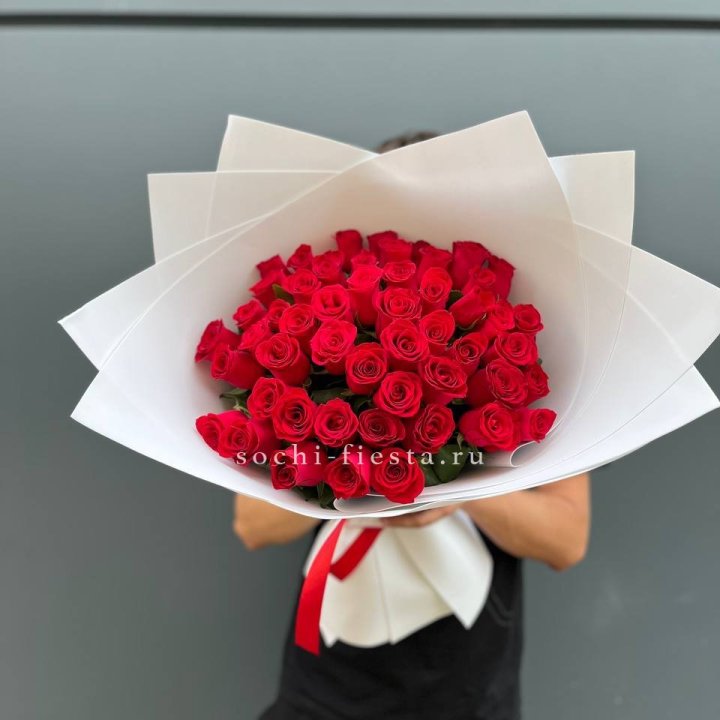 51  красная роза в Твери
