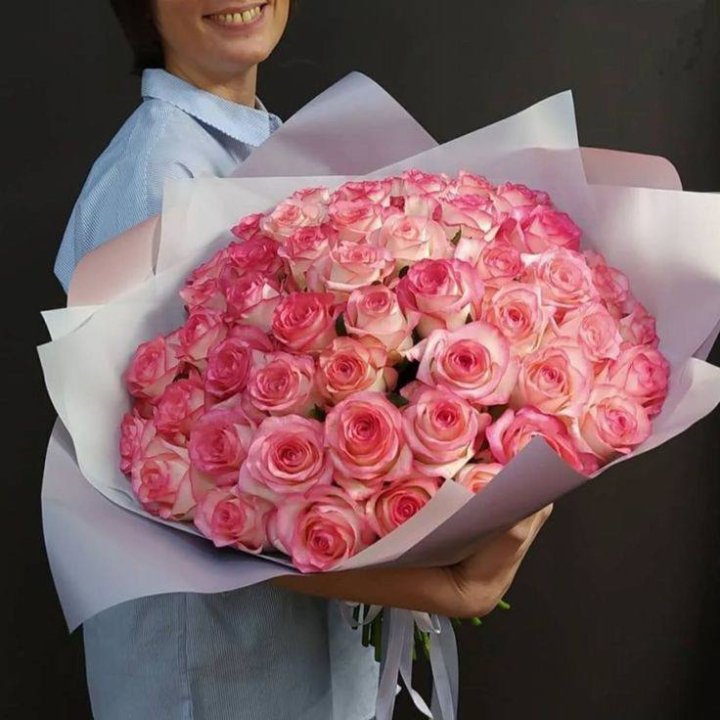 101 роза Джумилия в оформлении  в Твери