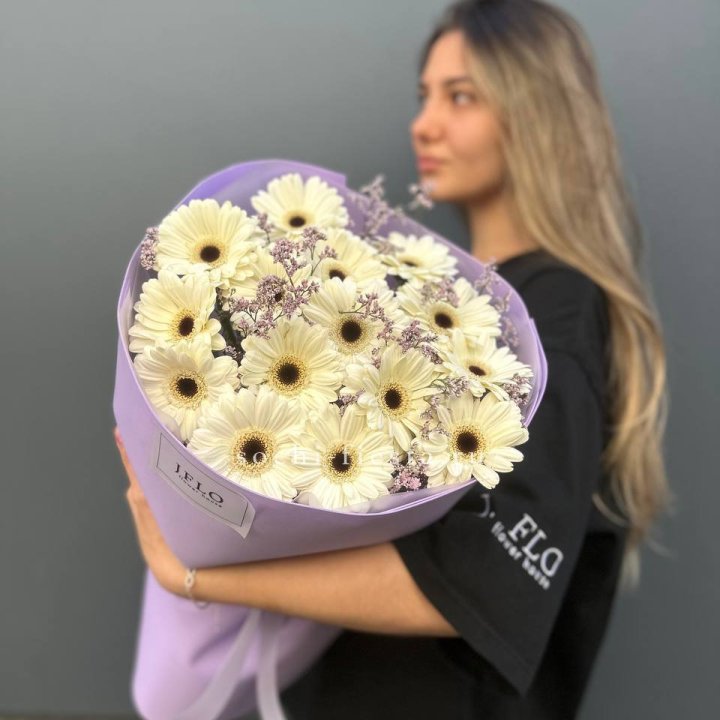Букет голландских гербер "Лавандер" в Твери