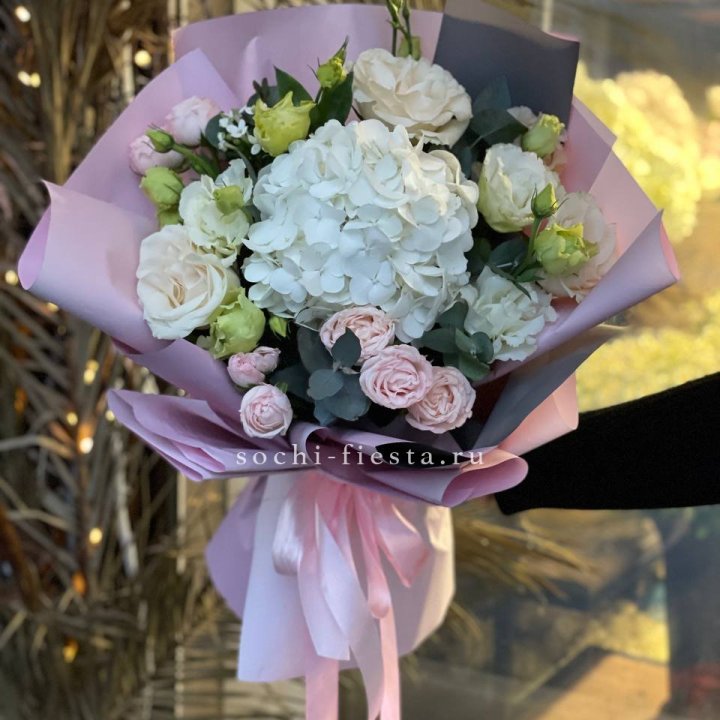 Букет с гортензией №3 в Твери