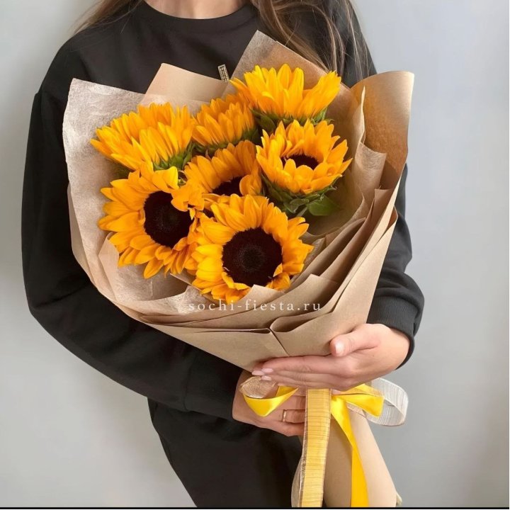 Букет из подсолнухов в Твери