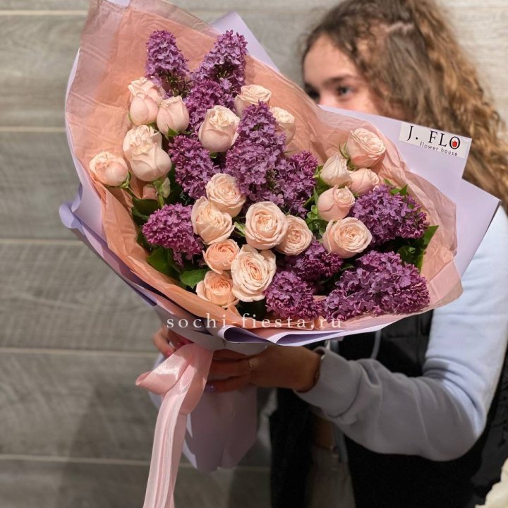 Букет "Лиловая весна" в Твери