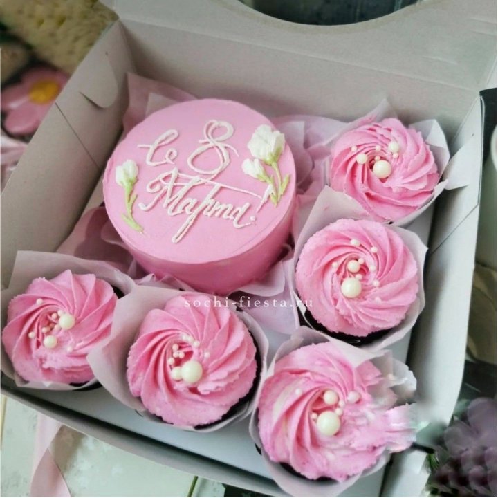 Капкейки и бенто-торт "8 марта!" в Твери