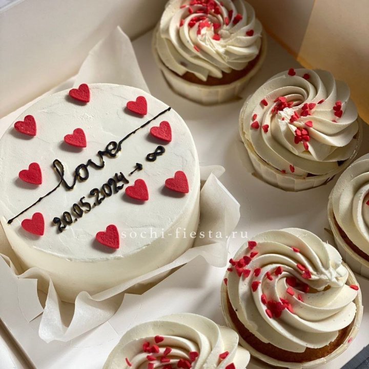 Капкейки и бенто-торт "Любимые" в Твери