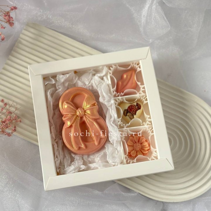 Конфеты из шоколада 8 Марта в Твери