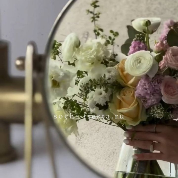 Цветочная подписка "Пакет средний" в Твери