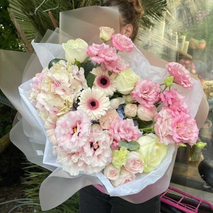 Дизайнерский букет "Лаундж пак" в Твери