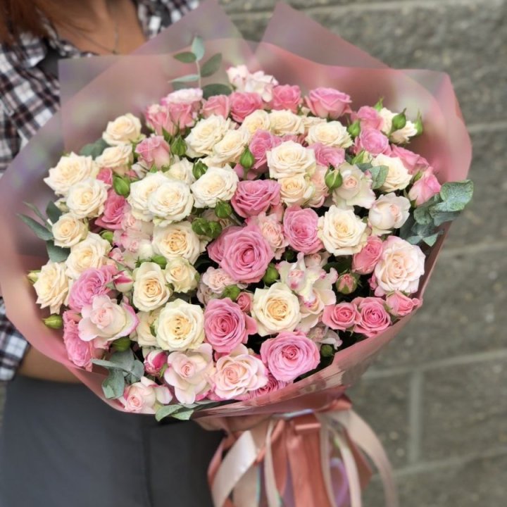 21 кустовая роза в Твери