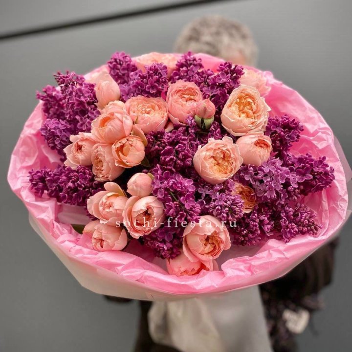  Дуо букет из кустовых роз и сирени в Твери