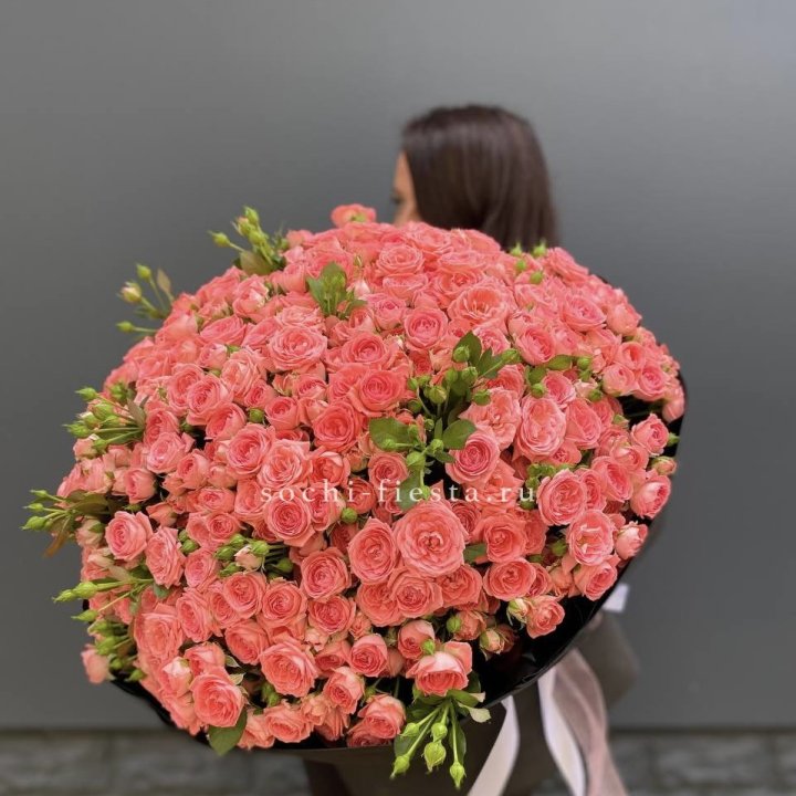 101 кустовая роза Барбадос в Твери