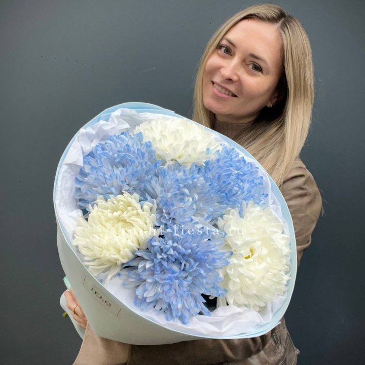 Букет из 7 хризантем  в Твери