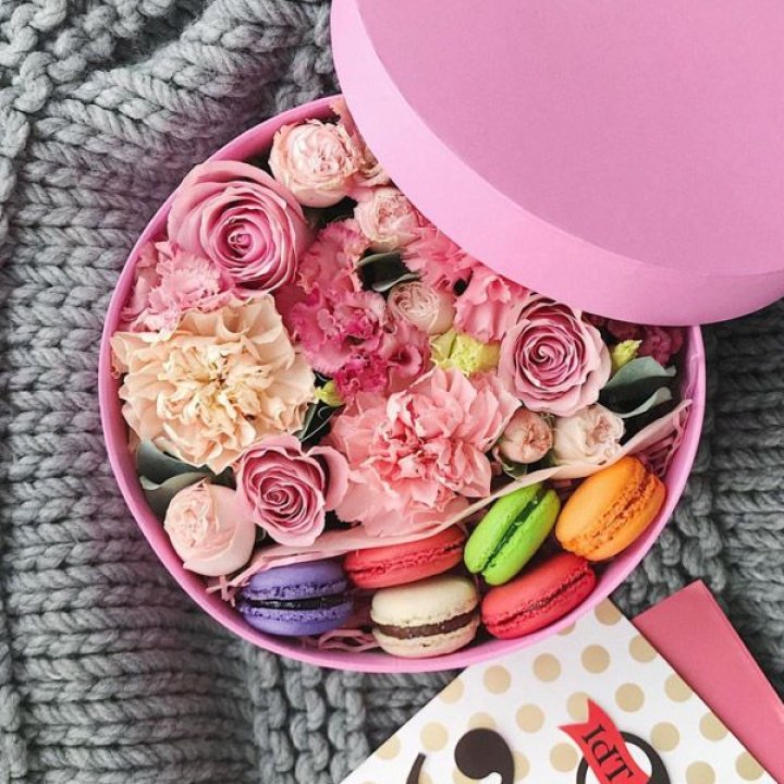 Цветочный бокс пинк в Твери