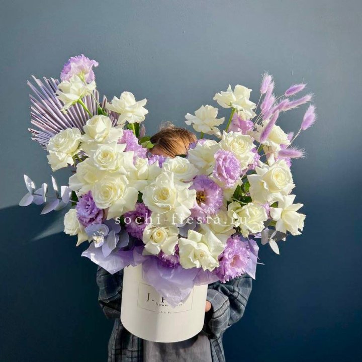 Цветочный бокс "Изабель" в Твери