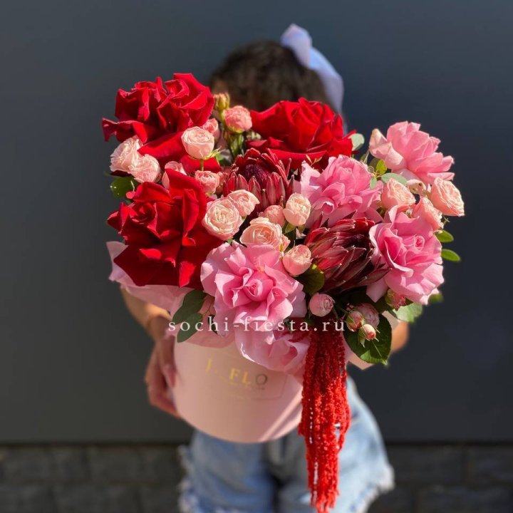 Дизайнерский цилиндр "Густо" в Твери