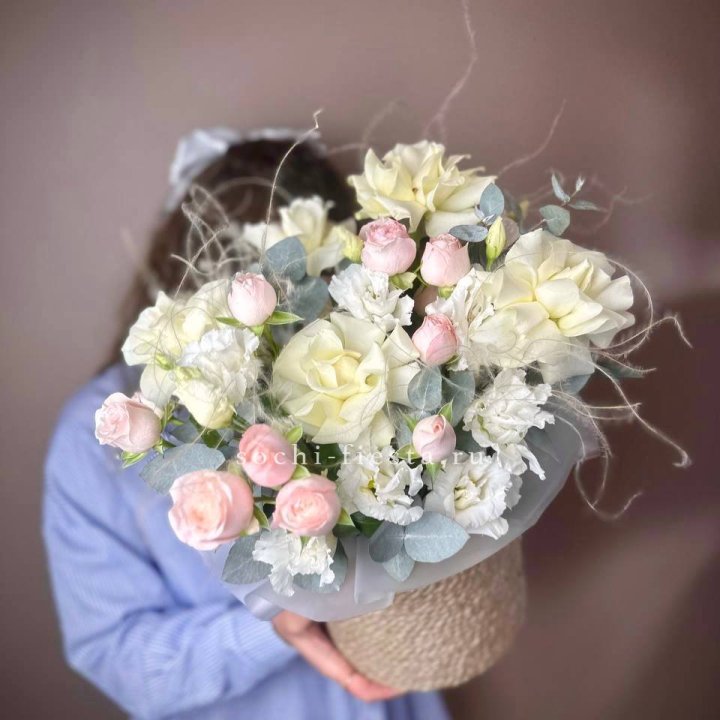 Авторский бокс "Милена" в джутовом кашпо в Твери