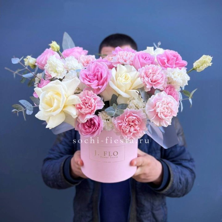 Цветочный бокс "Памела" в Твери