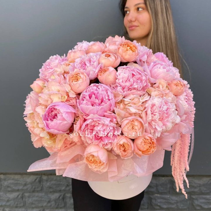 Коробка с пионами "Дабл фловер" в Твери