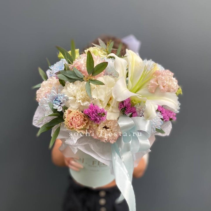 Дизайнерский цилиндр "Лилия" в Твери