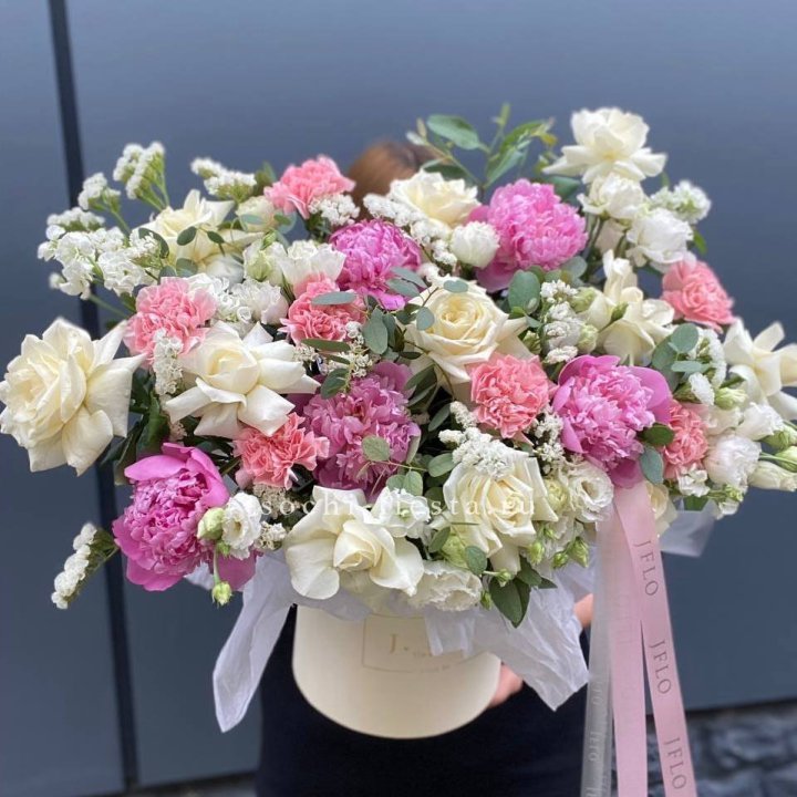 Дизайнерский бокс "Амор этерна" в Твери