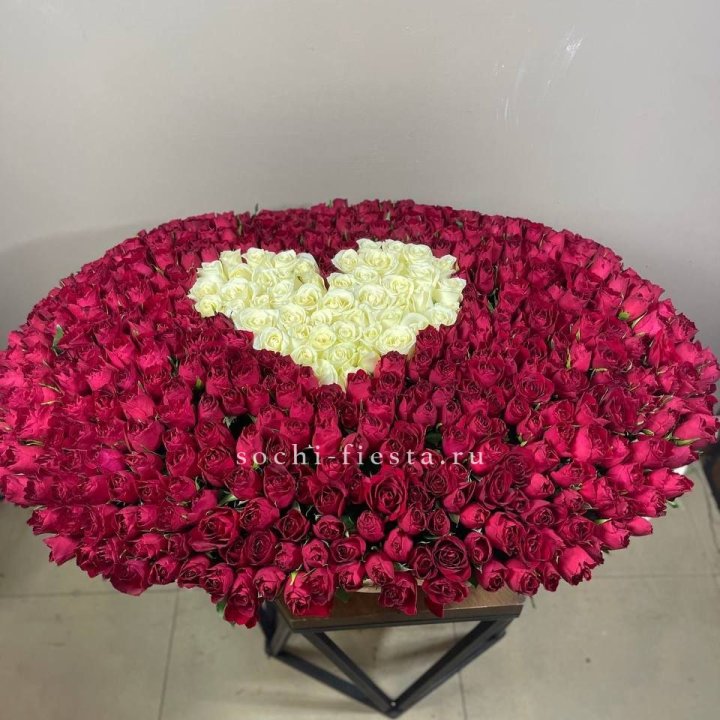 501 роза в корзине в Твери