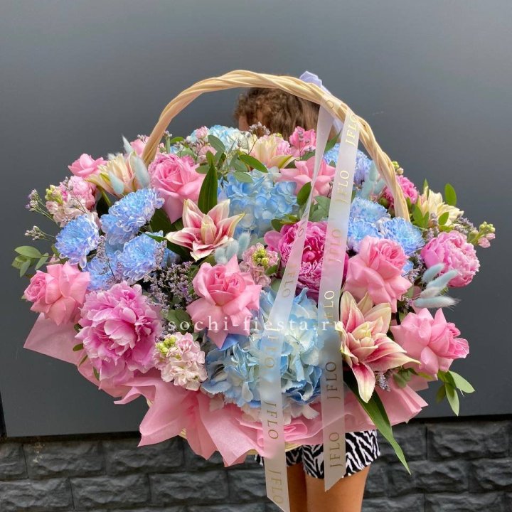 Яркая корзина "Летнее настроение" в Твери