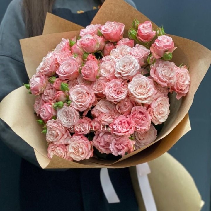 Пионовидные розы Bombastic №2 в Твери