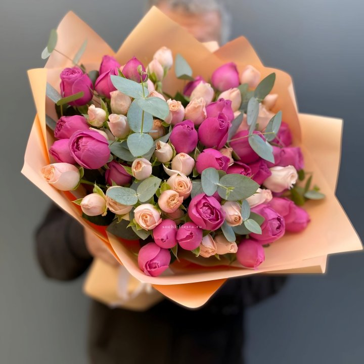 Букет кустовых роз Тендернес в Твери