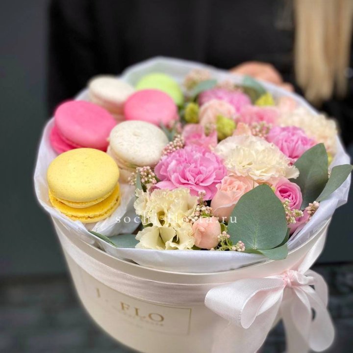 Бокс с макаронс Нежный в Твери