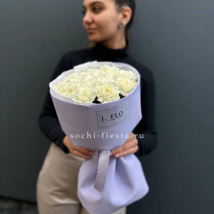 Букет белых диантусов в Твери