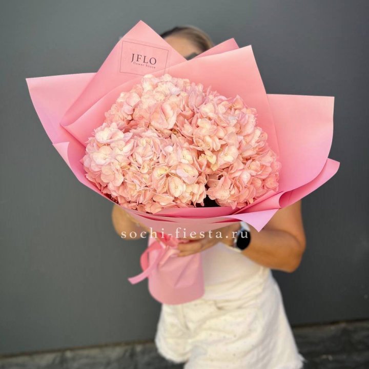 Букет гортензий "Крем" в Твери