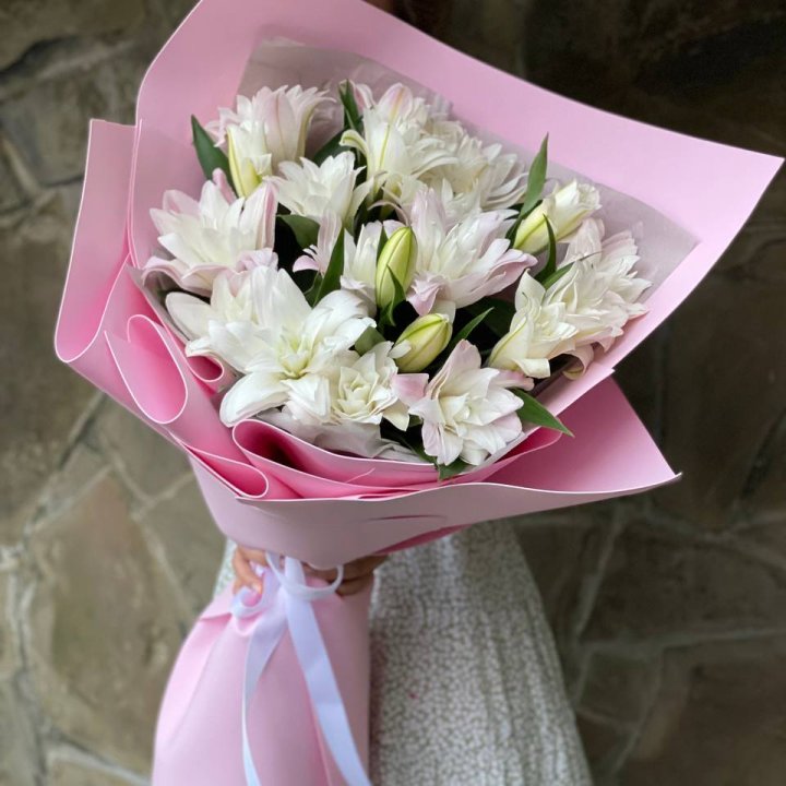 Букет пионовидных лилий №1 в Твери