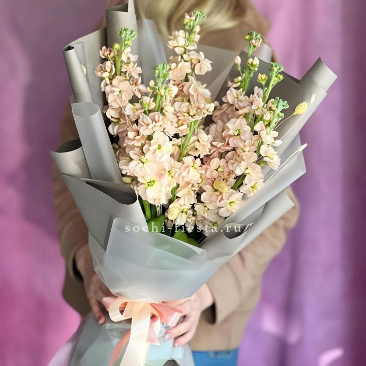 Букет ароматной маттиоллы №2 в Твери