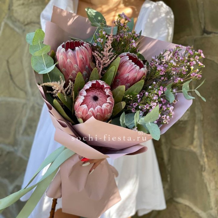 Букет из протеи "Клеопатра"  в Твери