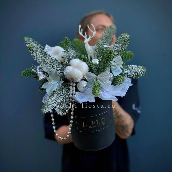 Композиция "Мери крисмас" в Твери