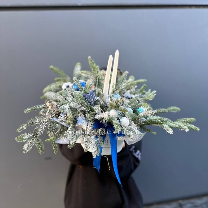 Новогодняя композиция в коробке  в Твери