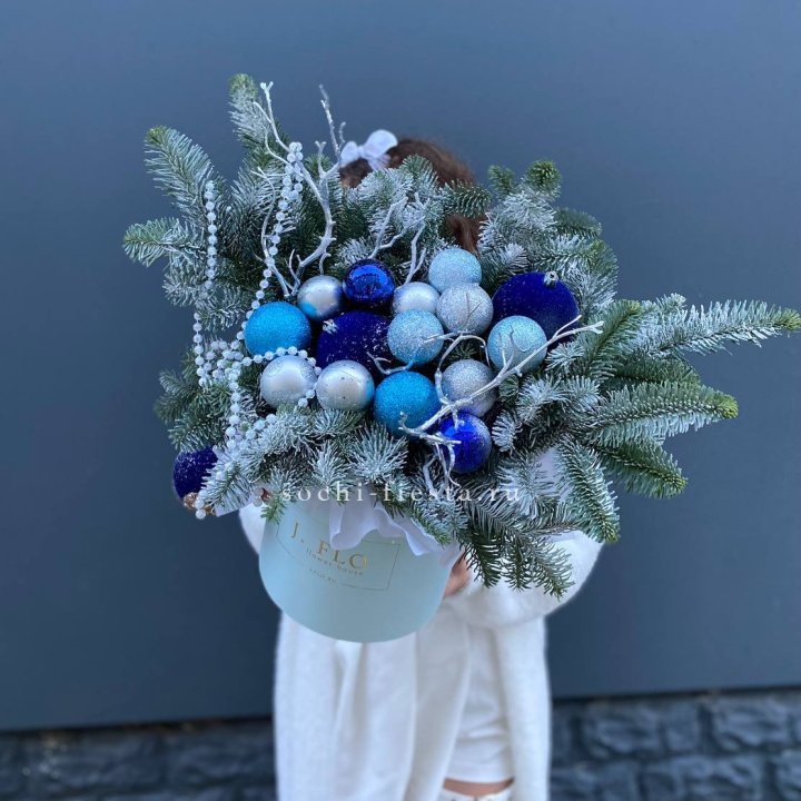 Композиция "Голубая бездна" в Твери