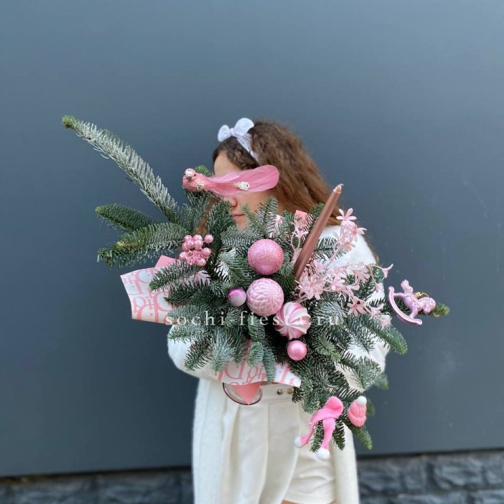 Композиция бокал розовый в Твери