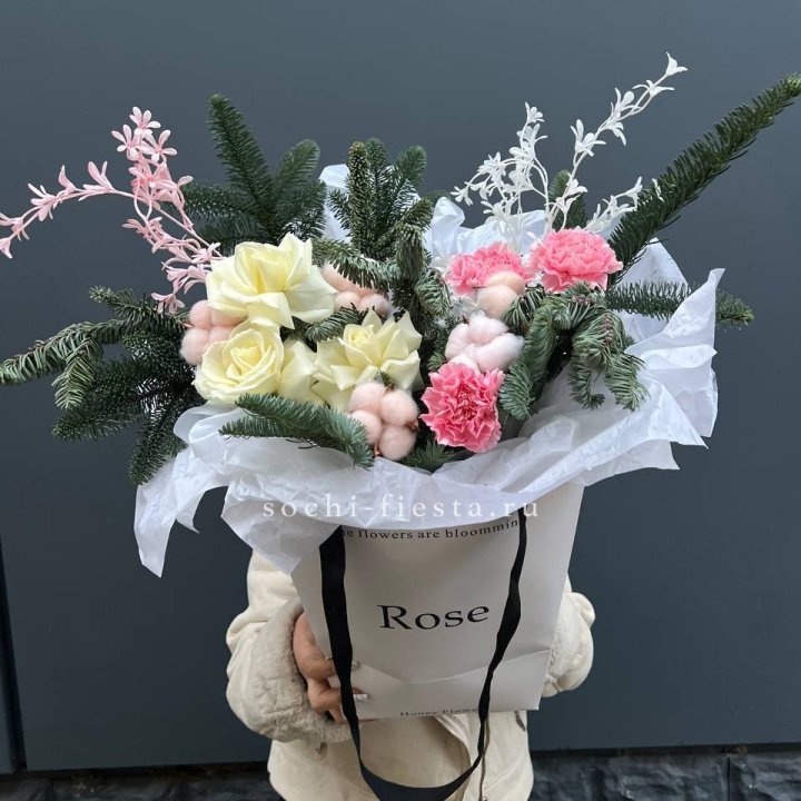 Цветочная сумка с нобилисом в Твери