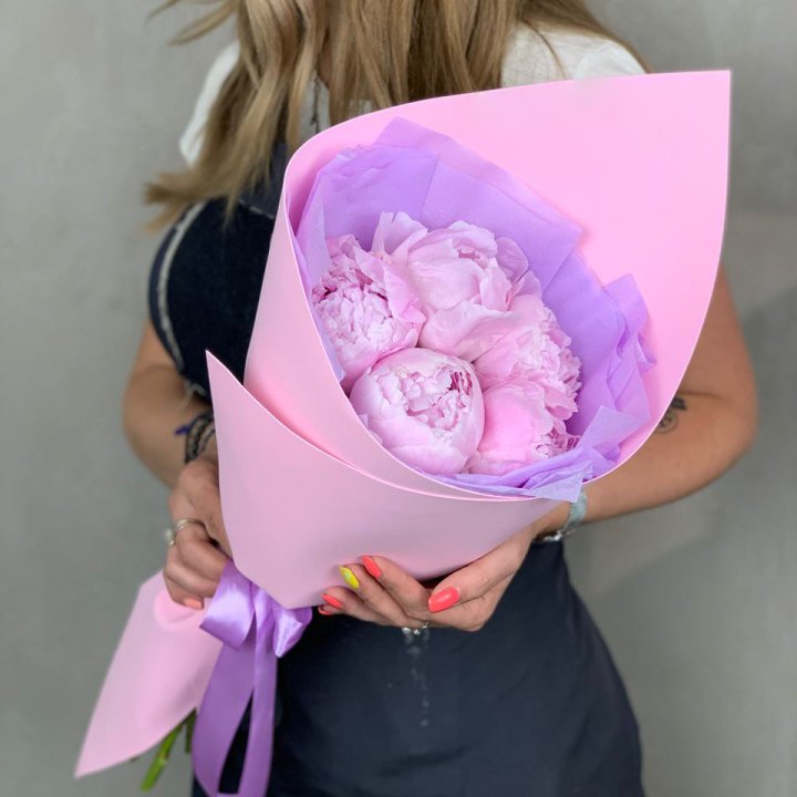 Букет пионов "Файв" в Твери