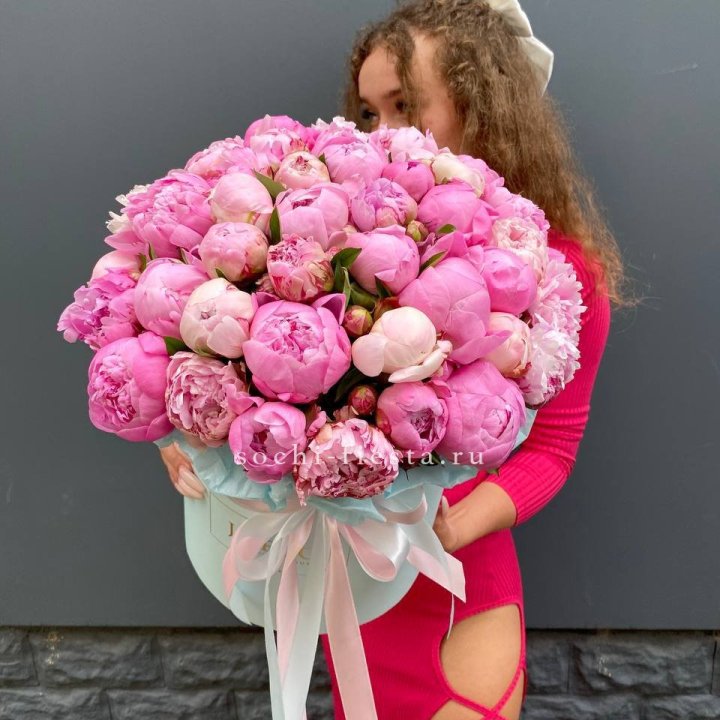 51 пион в цилиндре в Твери