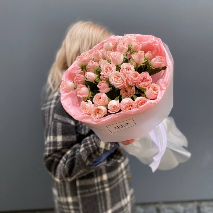 11 роз бомбастик в Твери