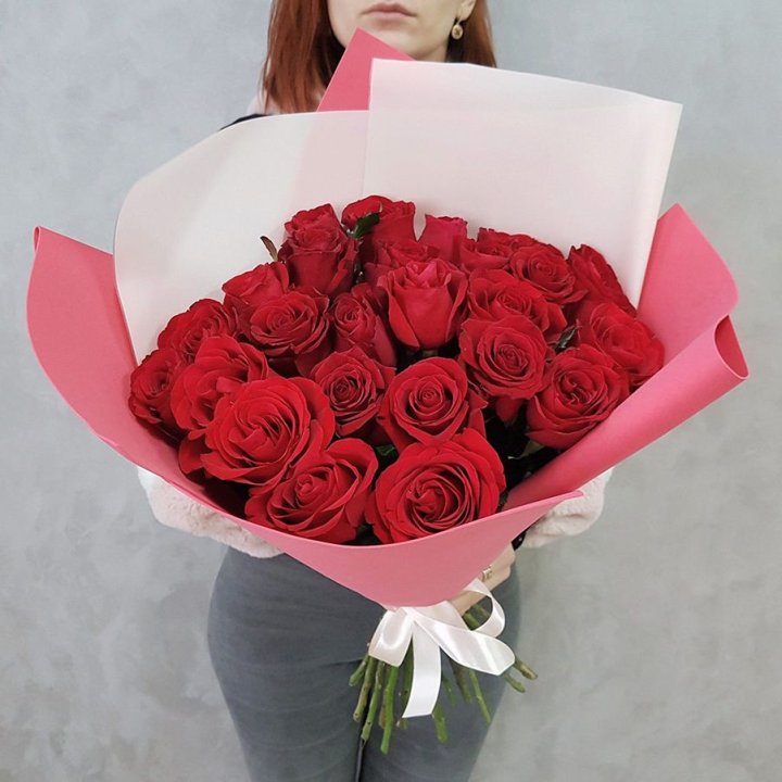 25 Красных роз рози вайт в Твери