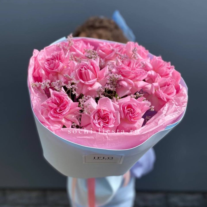 Букет французских розовых роз  в Твери