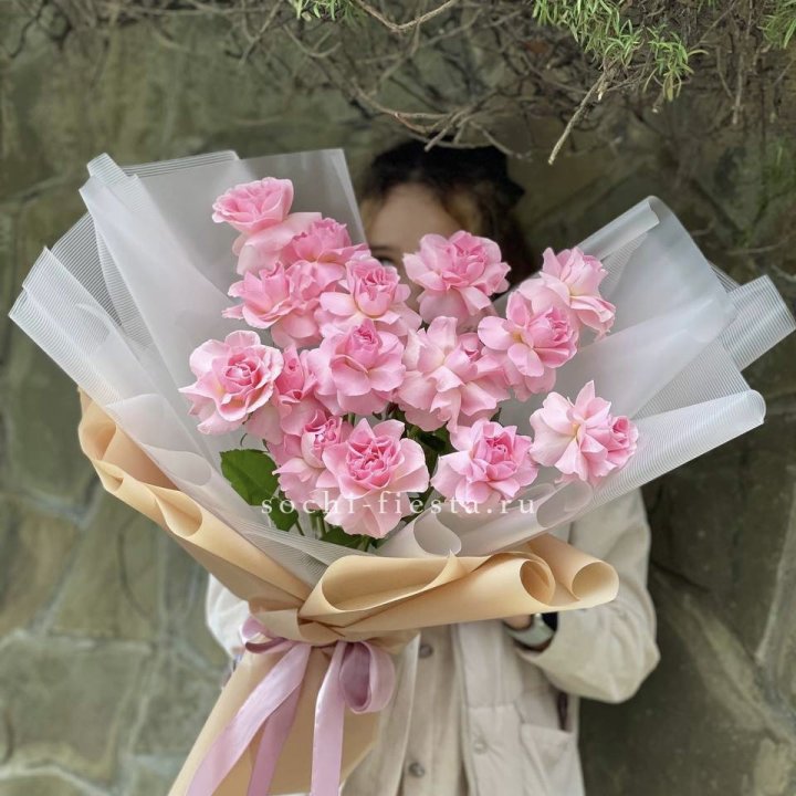Букет из 15 французских роз Пинк дрим в Твери