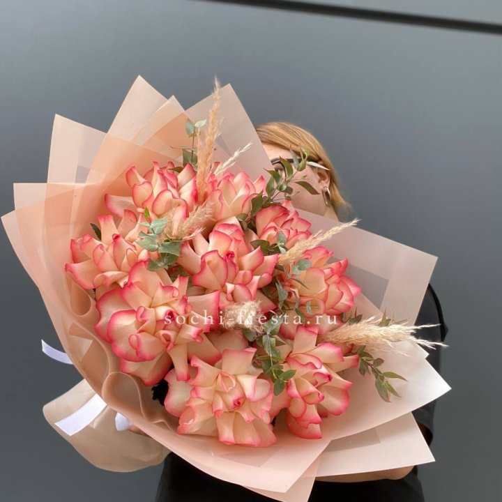 9 Французских роз Джумилия  в Твери